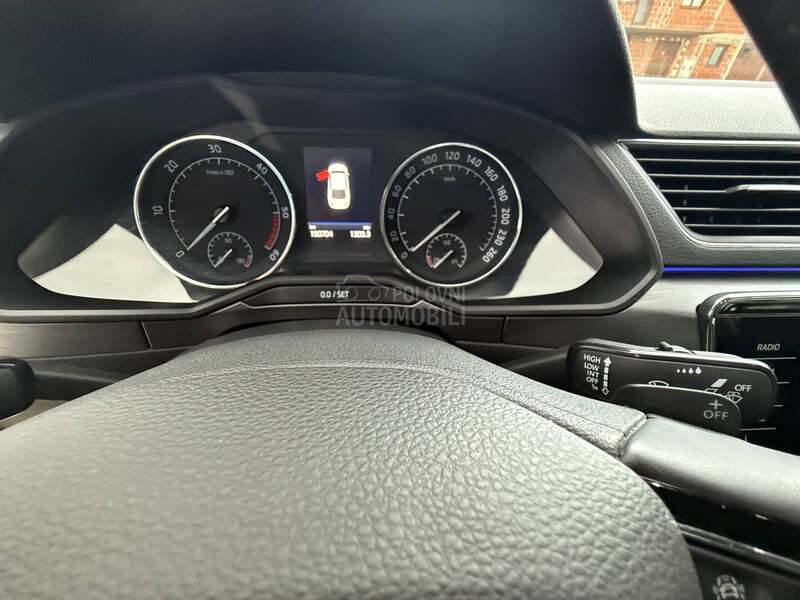 Škoda Superb 2.0 TDI DSG
