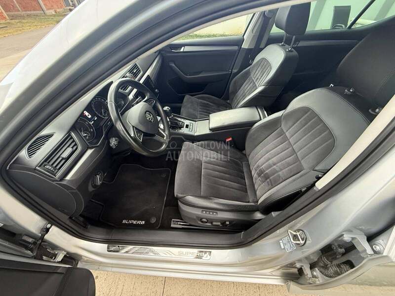 Škoda Superb 2.0 TDI DSG