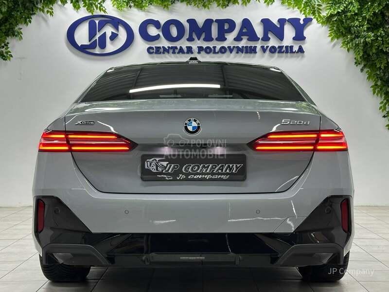 BMW 520 D xDrive M SPORT PAN