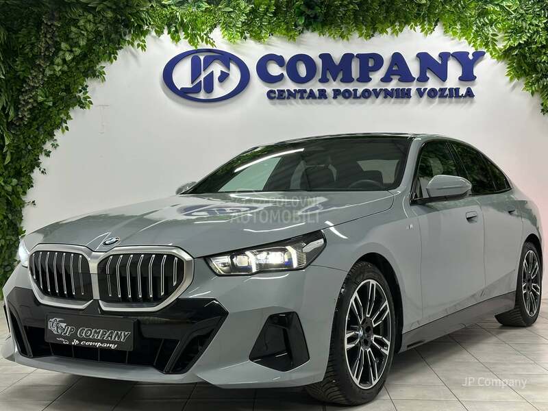 BMW 520 D xDrive M SPORT PAN
