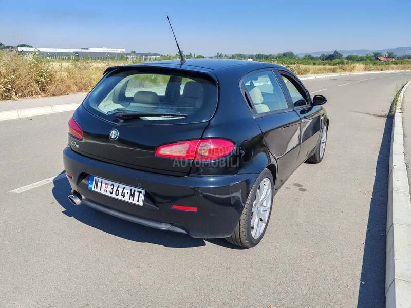 Alfa Romeo 147 