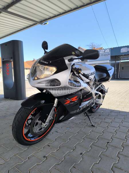 Suzuki GSXR 750 K2
