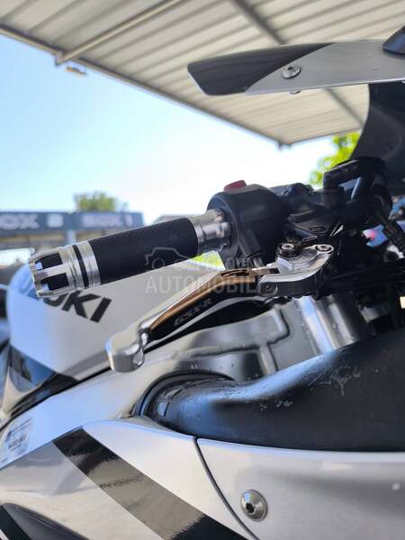 Suzuki GSXR 750 K2