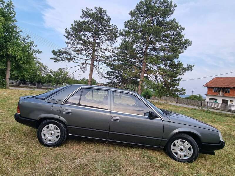Renault R 25 2.0 GTS