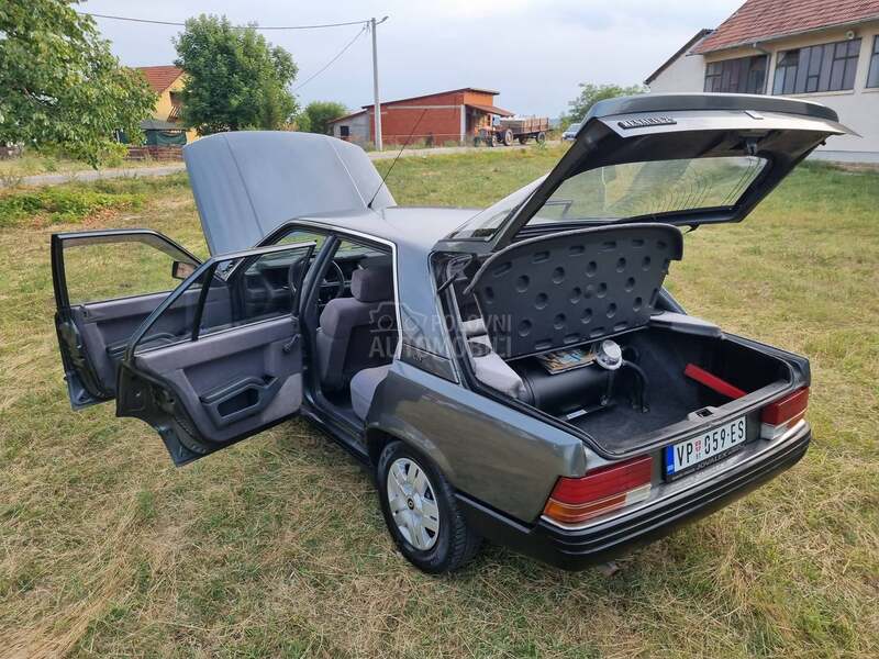 Renault R 25 2.0 GTS