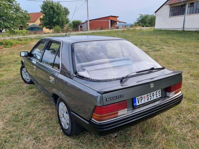 Renault R 25 2.0 GTS