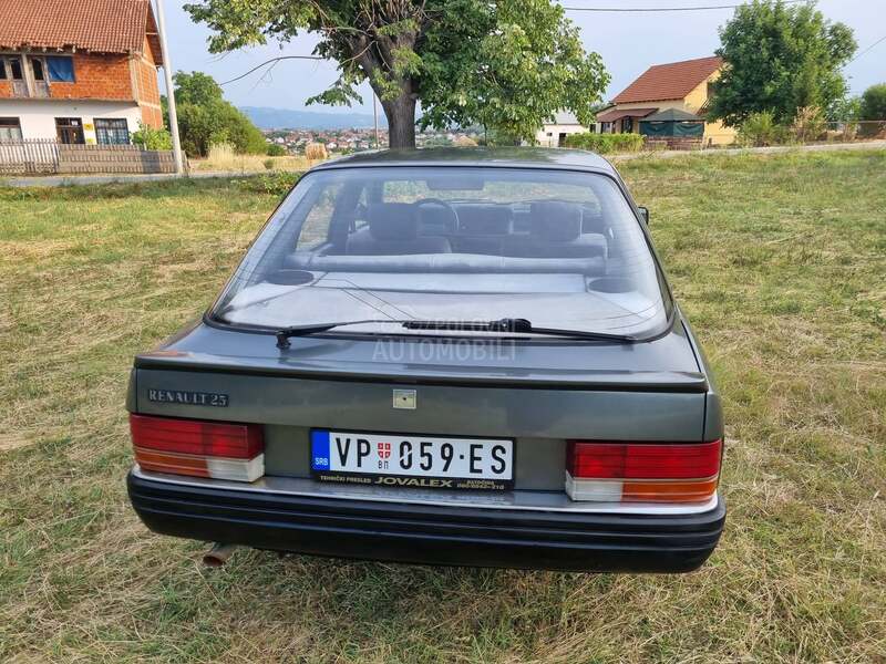 Renault R 25 2.0 GTS