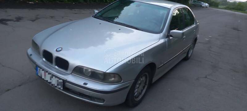 BMW 520 