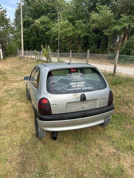 Opel Corsa B GSI