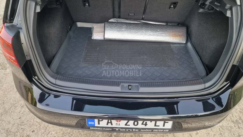 Volkswagen Golf 7 1.6 TDI HIGHLINE