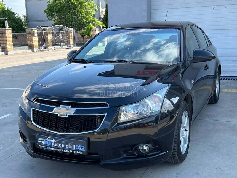 Chevrolet Cruze 1.6b LX CHAMPION