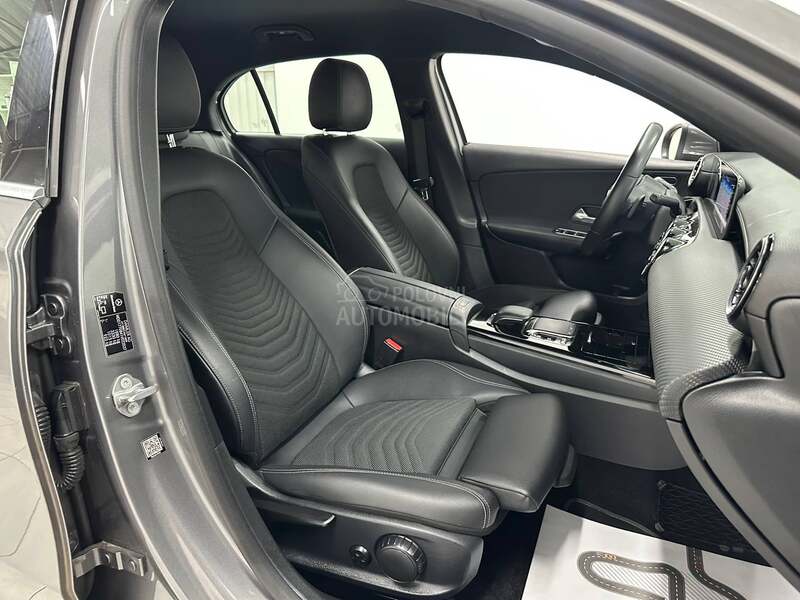 Mercedes Benz A 180 SPORT AUT
