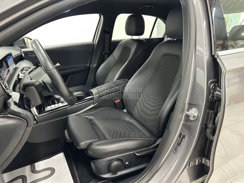 Mercedes Benz A 180 SPORT AUT