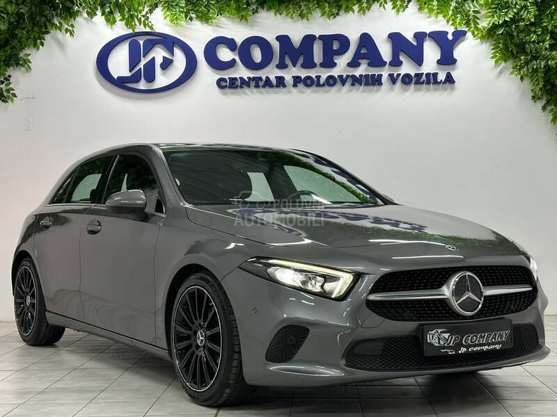 Mercedes Benz A 180 SPORT AUT