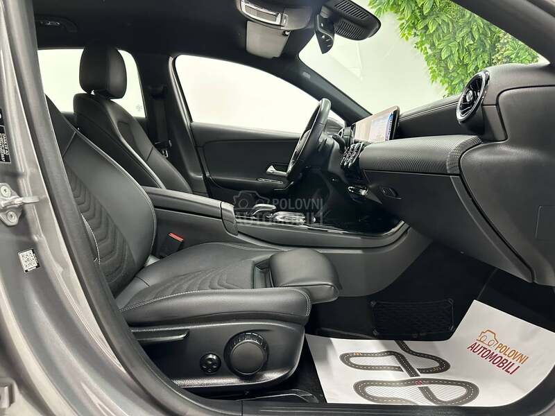 Mercedes Benz A 180 SPORT AUT