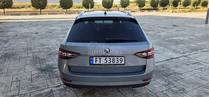 Škoda Superb 2.0 TDI DSG