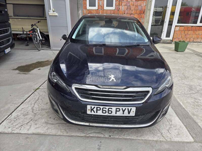 Peugeot 308 2018. god. -  kompletan auto u delovima