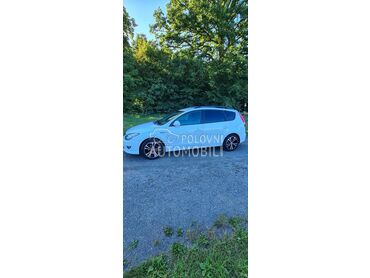 Hyundai i30 1.4b 2010. god. -  kompletan auto u delovima