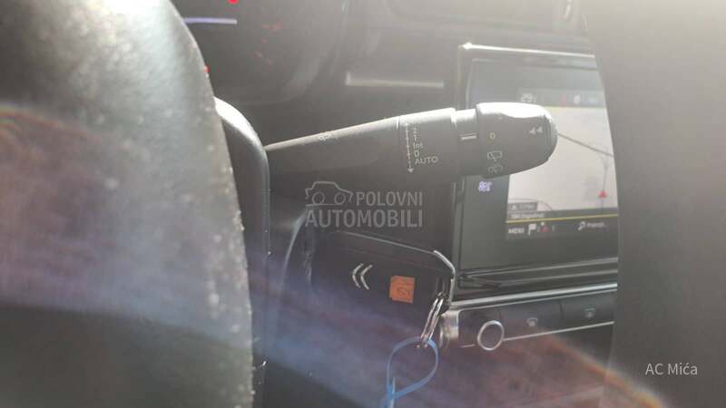 Citroen C3 1.2 PURE NAV LED USB