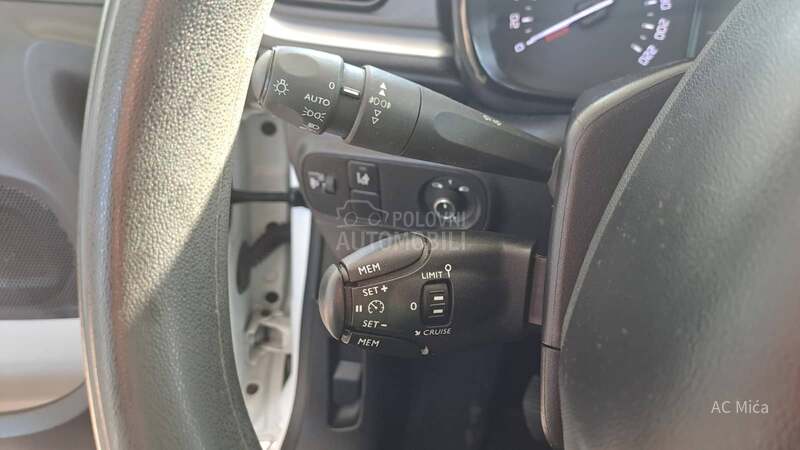 Citroen C3 1.2 PURE NAV LED USB