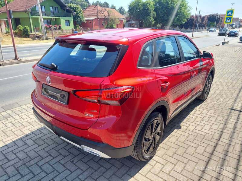 MG ZS 1.5 STANDARD
