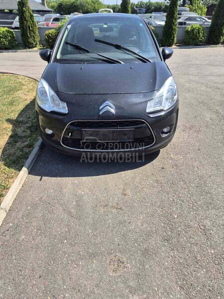Citroen C3 2011. god. -  kompletan auto u delovima
