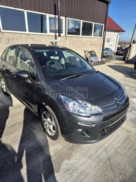 Citroen C3 2011. god. -  kompletan auto u delovima