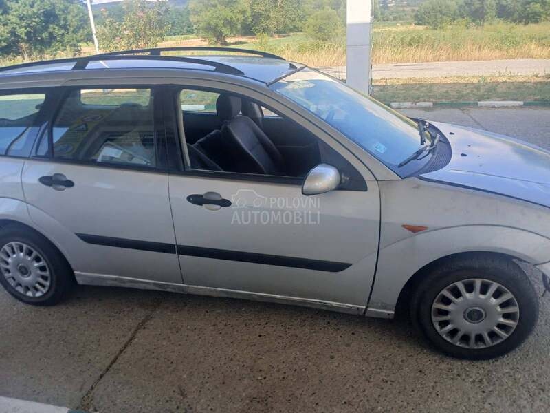 Ford Focus 1.6b