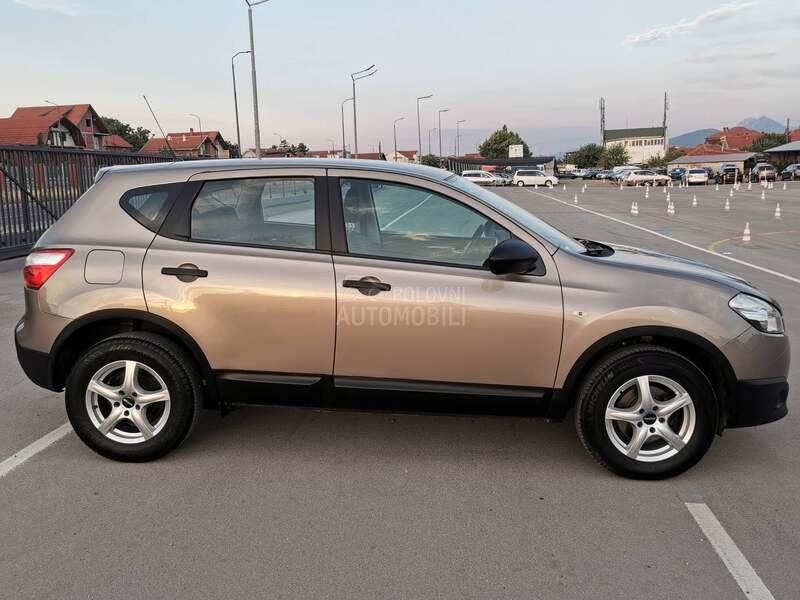 Nissan Qashqai 1.6bnz N.O.V