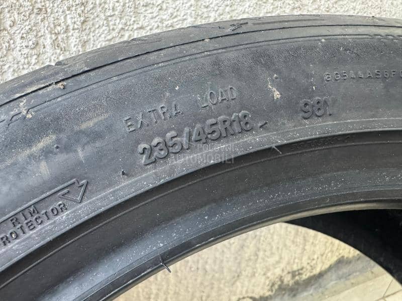 Goodyear 235/45 R18 Letnja
