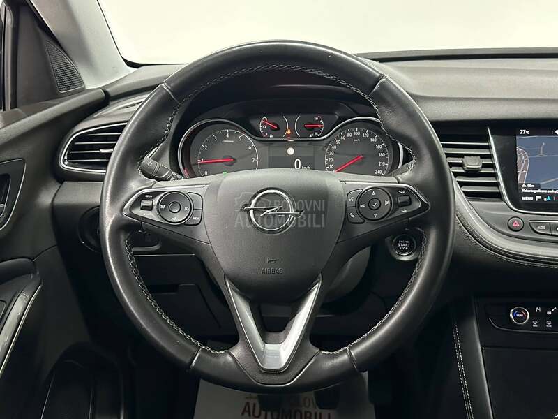Opel Grandland X 1.2 i INNOVATION