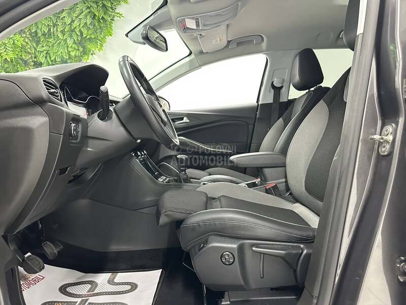 Opel Grandland X 1.2 i INNOVATION