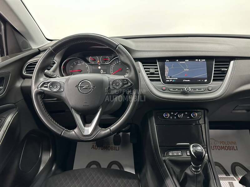 Opel Grandland X 1.2 i INNOVATION