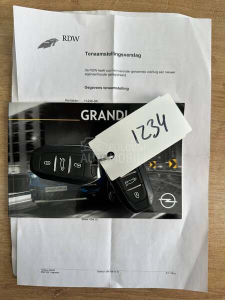 Opel Grandland X 1.2 i INNOVATION