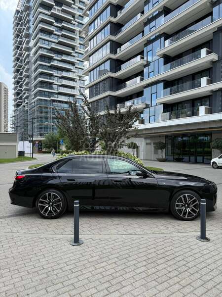 BMW 740 3.0