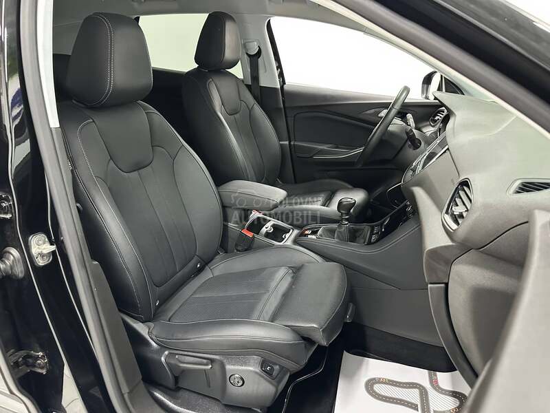 Opel Grandland X 1.2 INNOVATION