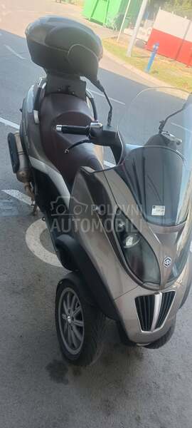 Piaggio MP3 LT