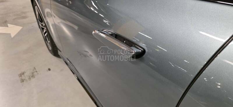 Mercedes Benz E 200 AMG