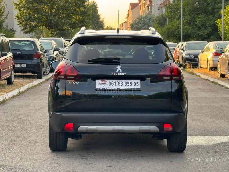 Peugeot 2008 1.5BLUEHDI/ALLURE