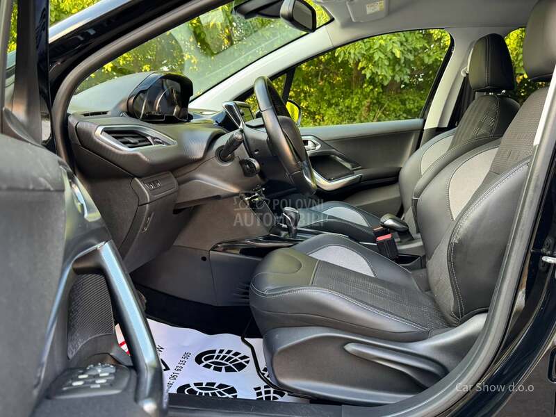 Peugeot 2008 1.5BLUEHDI/ALLURE