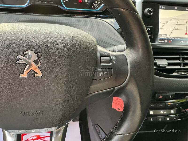 Peugeot 2008 1.5BLUEHDI/ALLURE
