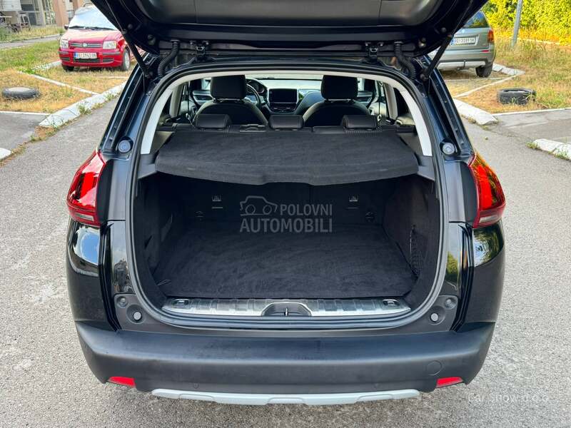 Peugeot 2008 1.5BLUEHDI/ALLURE