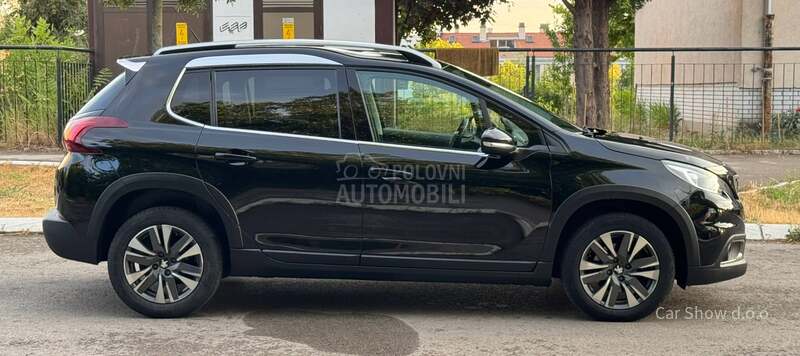 Peugeot 2008 1.5BLUEHDI/ALLURE