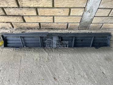 donji altivni gril za BMW Serija 5 od 2019. do 2023. god.