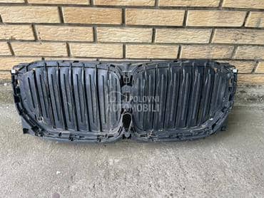 aktivan  gril za BMW X5 od 2019. do 2024. god.