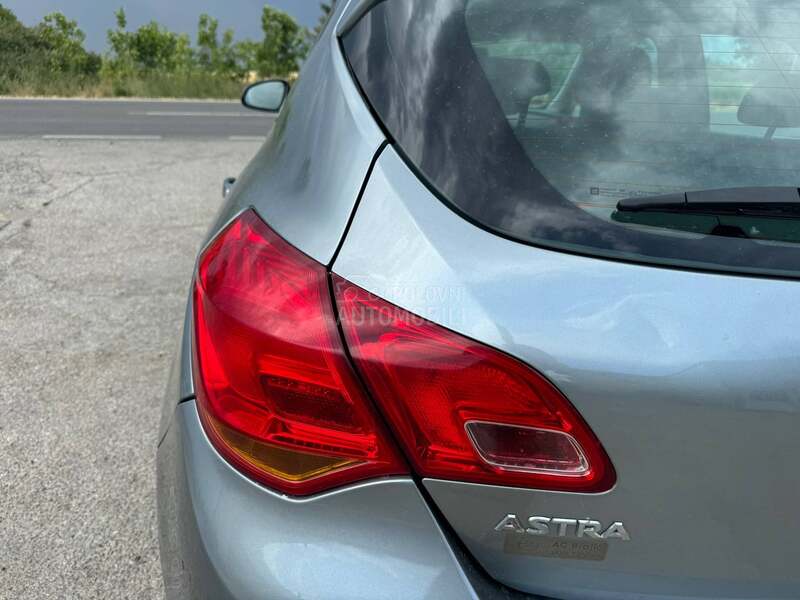 Opel Astra J 1.7CDTI