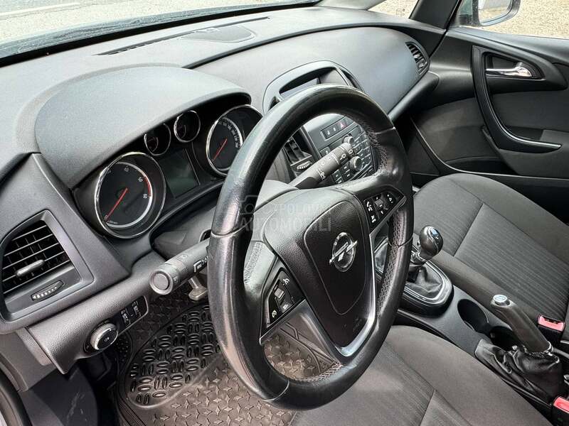Opel Astra J 1.7CDTI
