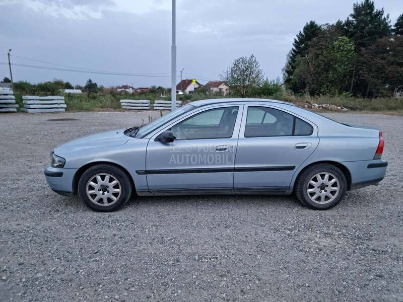 Volvo S60 