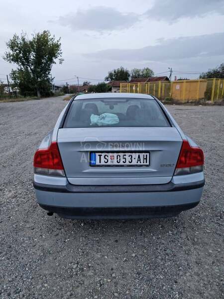 Volvo S60 