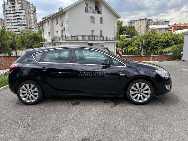 Opel Astra J 1.6